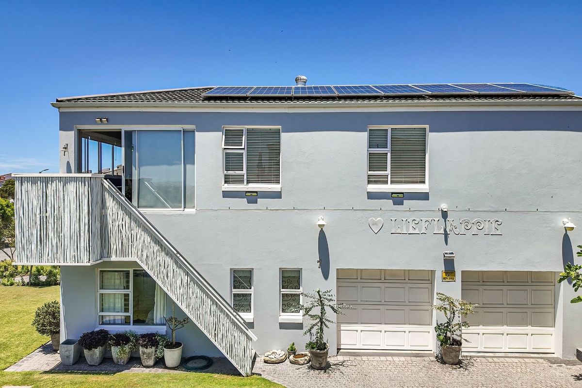 House For Sale in Stilbaai Wes - Photo 2