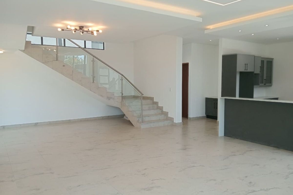 House For Sale in Morningside - Photo 2