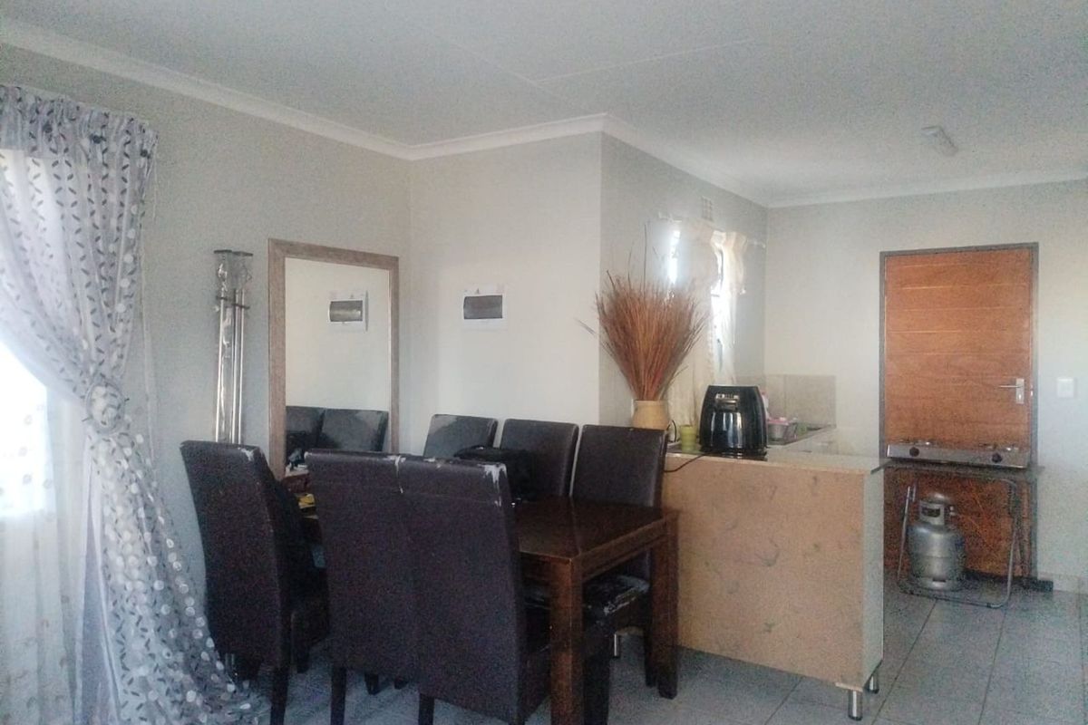 House For Sale in Mamelodi East - Photo 3