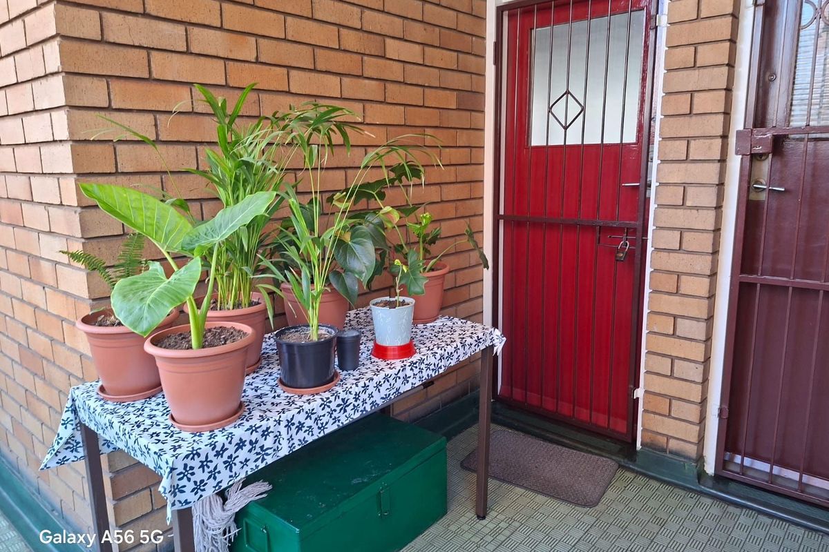 Commercial For Sale in Arcadia - Photo 2