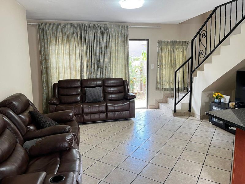 Townhouse For Sale in Halfway Gardens - Photo 7