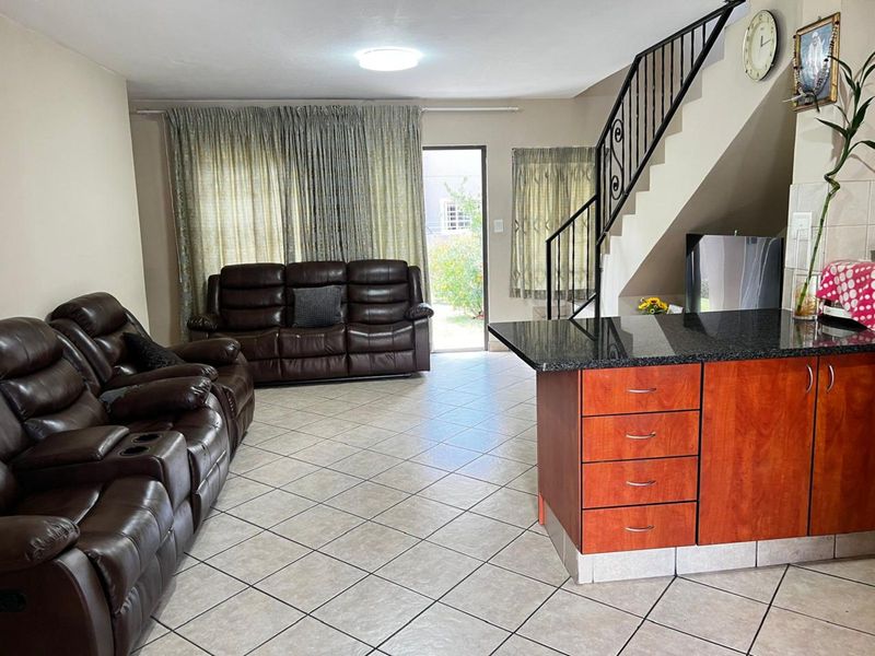 Townhouse For Sale in Halfway Gardens - Photo 6