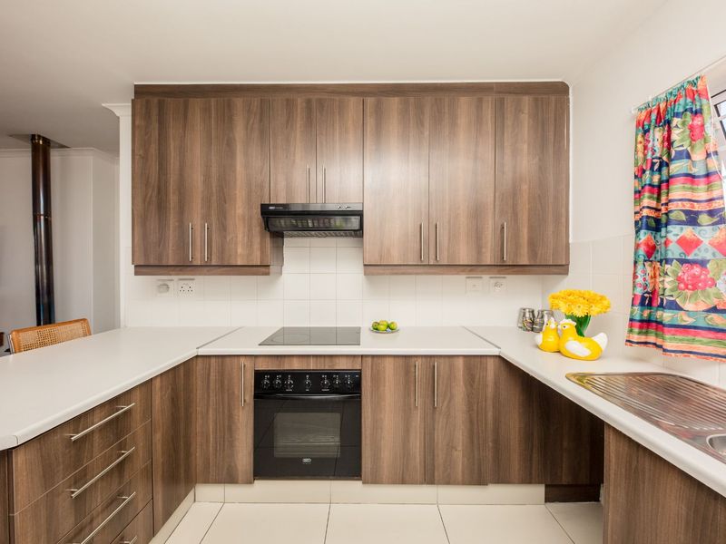 House To Rent in Sunningdale - Photo 6