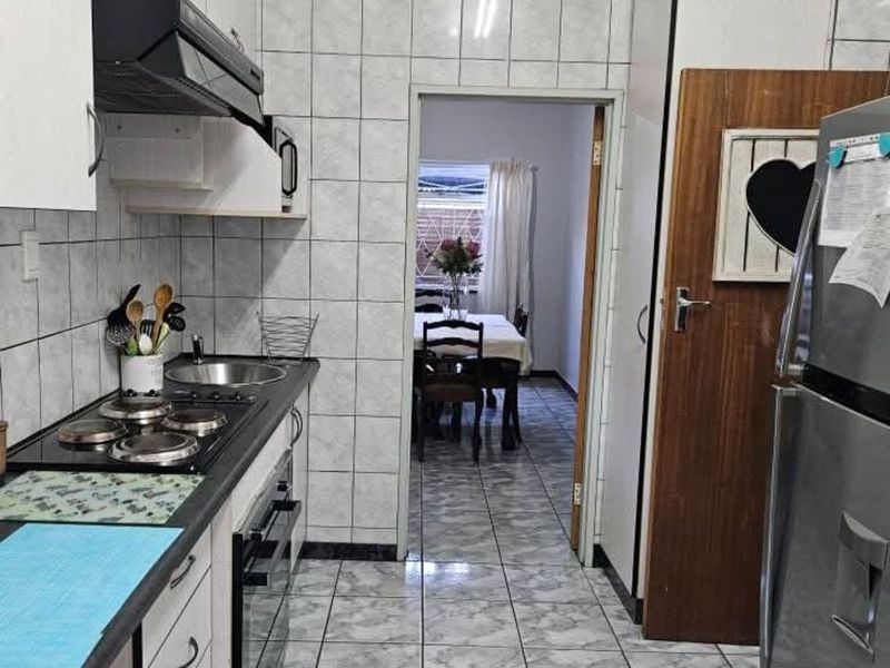 House For Sale in Cassandra - Photo 7