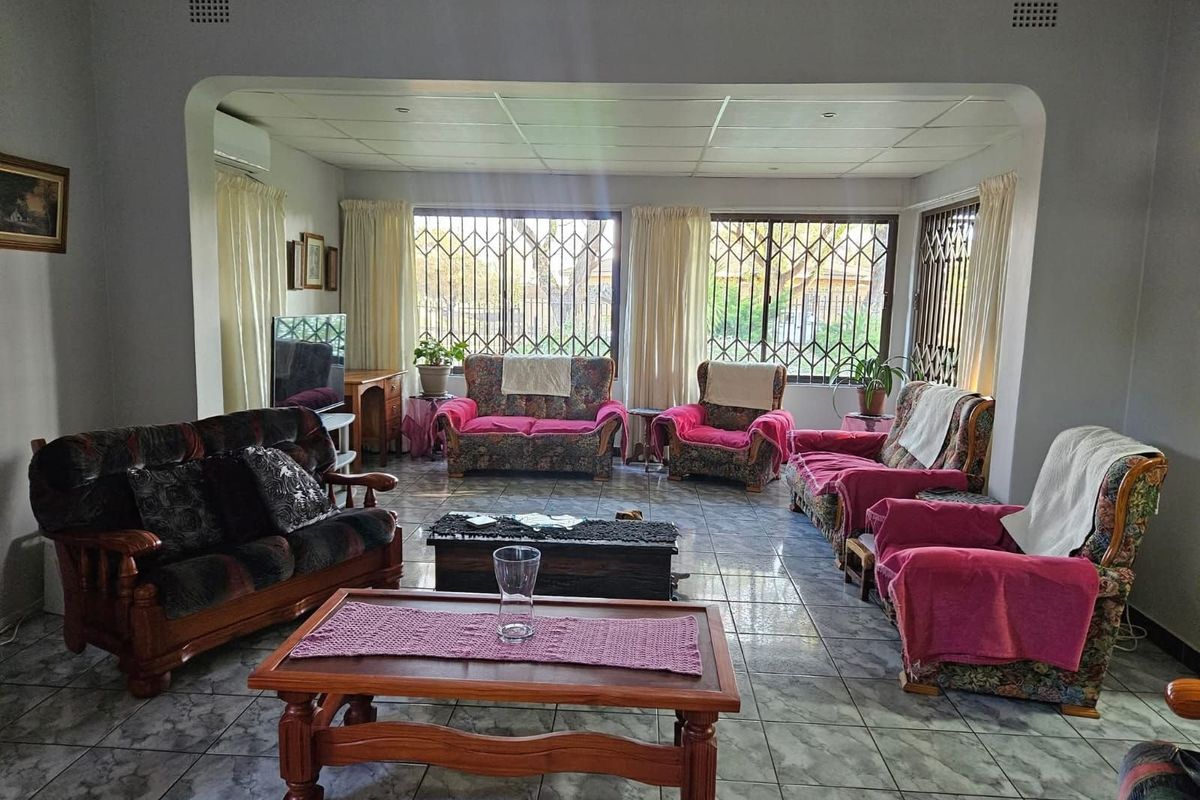 House For Sale in Cassandra - Photo 3