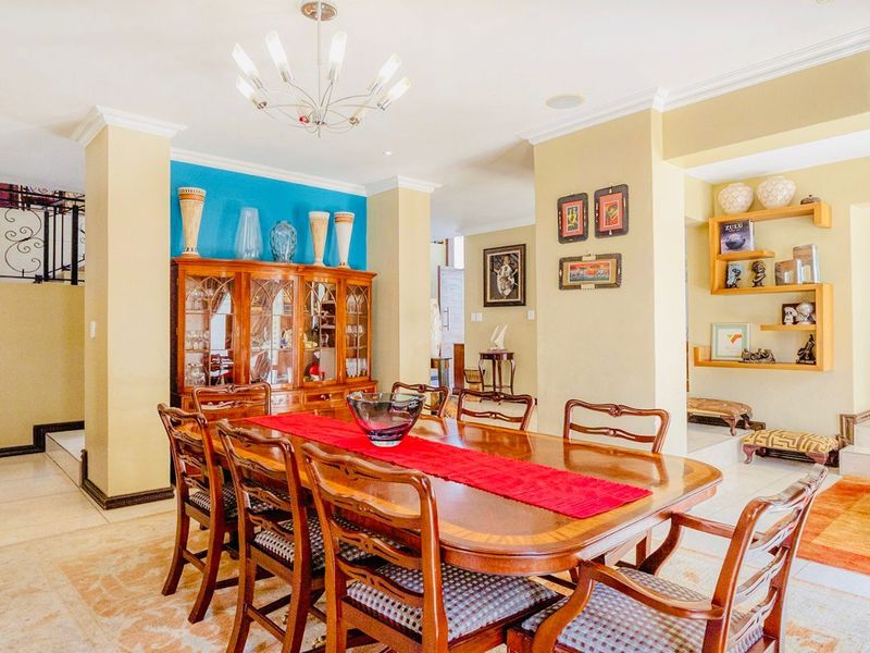 House For Sale in Bryanston - Photo 10