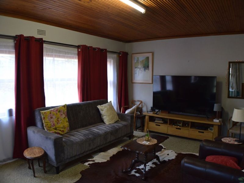 House For Sale in Oudtshoorn North - Photo 4