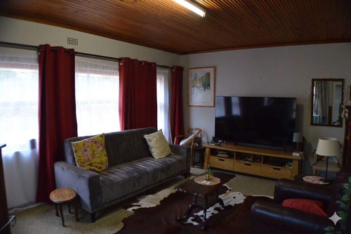 House For Sale in Oudtshoorn North - Photo 4