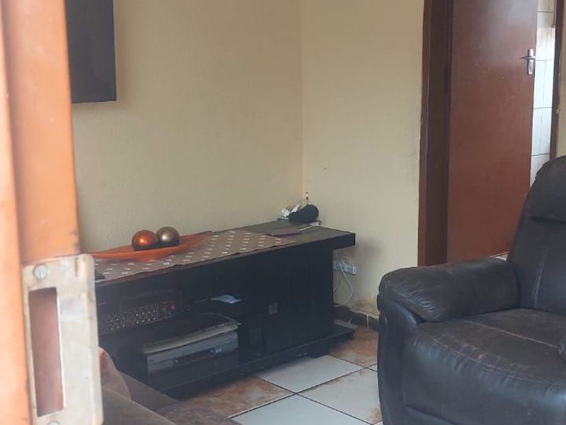 House For Sale in Mamelodi East - Photo 2