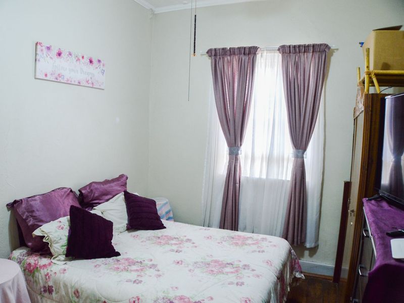 House For Sale in Oudtshoorn North - Photo 8