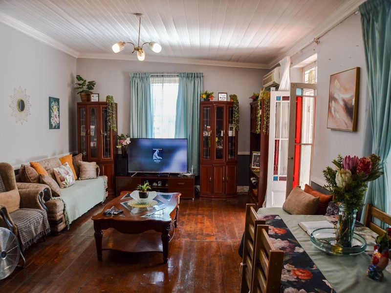 House For Sale in Oudtshoorn North - Photo 4