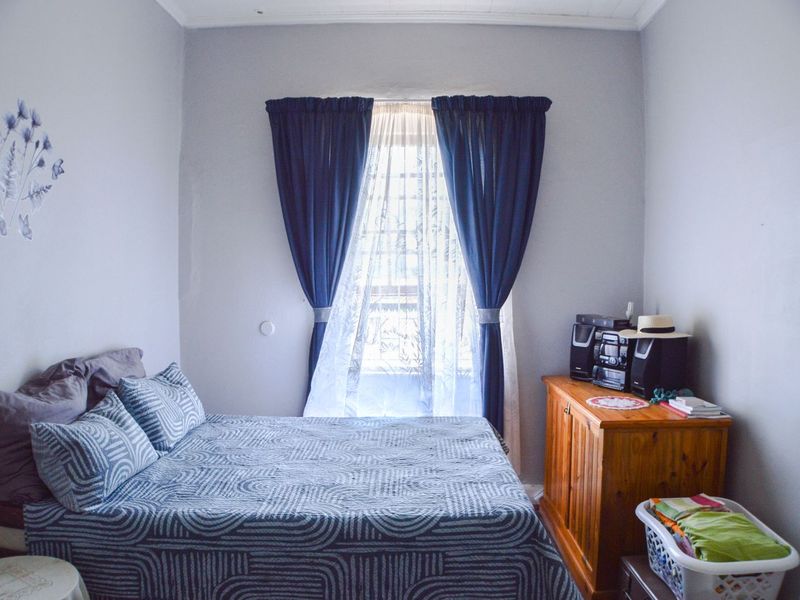 House For Sale in Oudtshoorn North - Photo 9