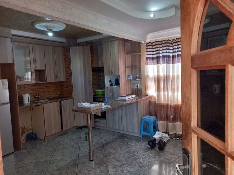 House For Sale in Hammanskraal Central - Photo 4