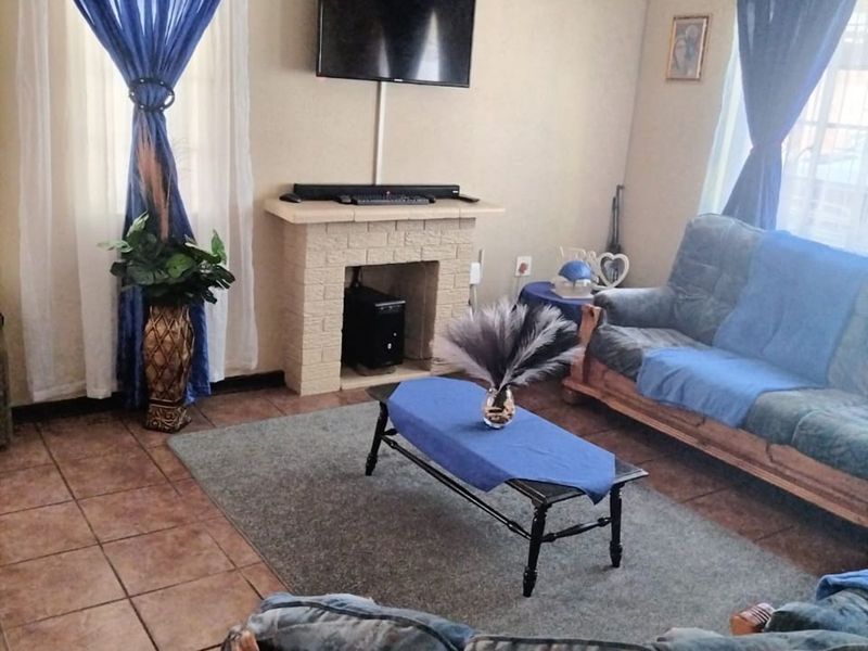 House For Sale in Ladine - Photo 6