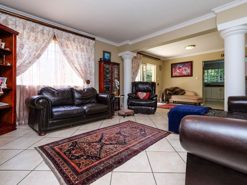 House For Sale in Honeydew Ridge - Photo 3