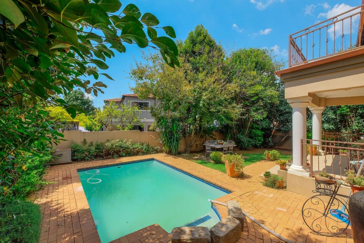 House For Sale in Honeydew Ridge - Photo 2