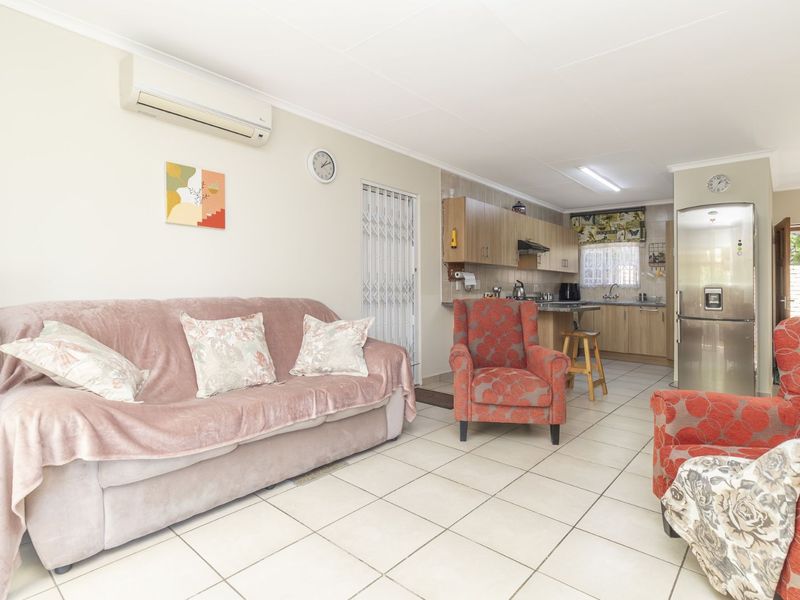 Townhouse For Sale in Honeydew Manor - Photo 3