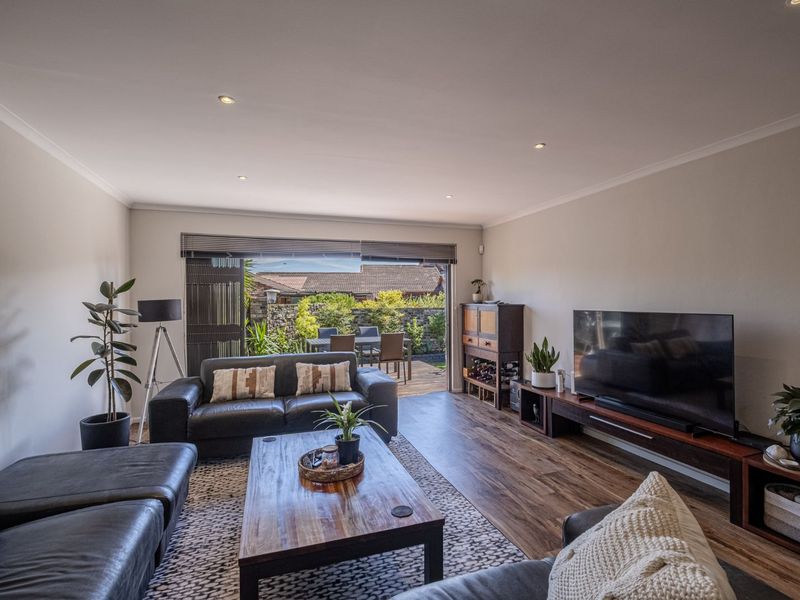 Townhouse For Sale in Greenacres - Photo 10