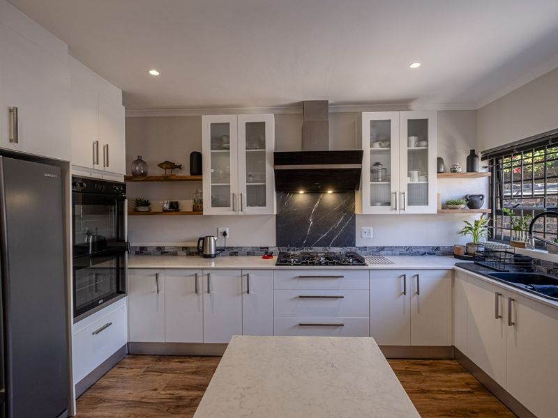 Townhouse For Sale in Greenacres - Photo 3