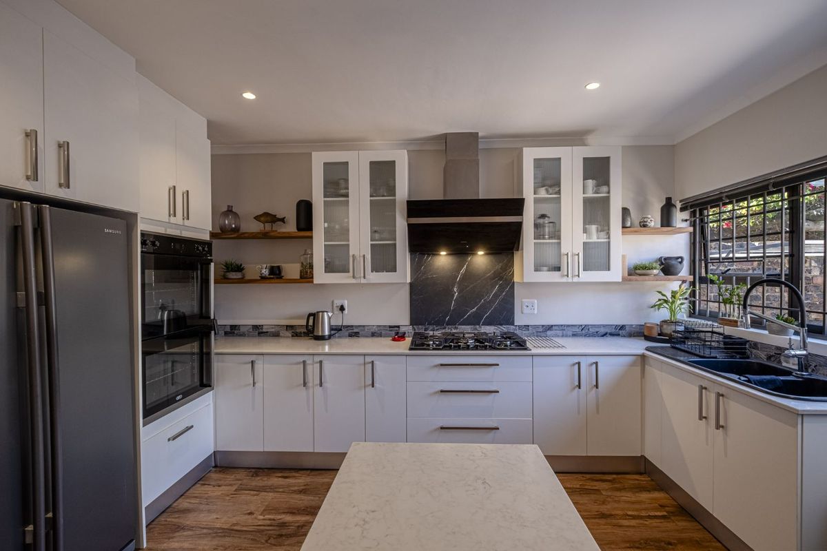 Townhouse For Sale in Greenacres - Photo 3