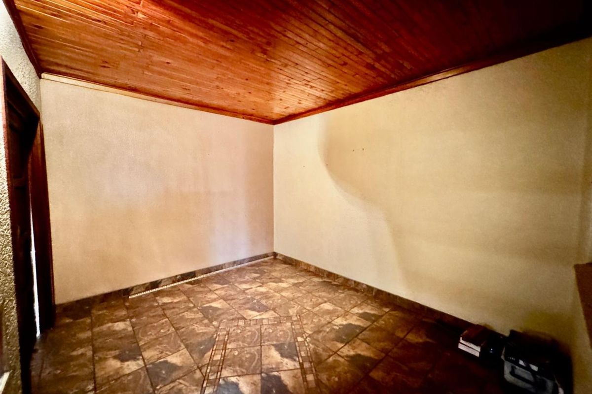 House For Sale in Secunda Central - Photo 5