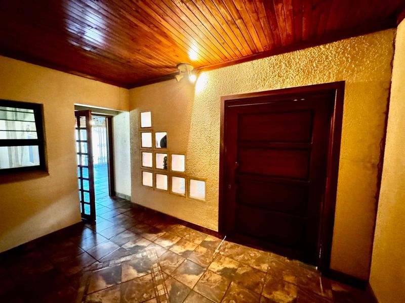 House For Sale in Secunda Central - Photo 4