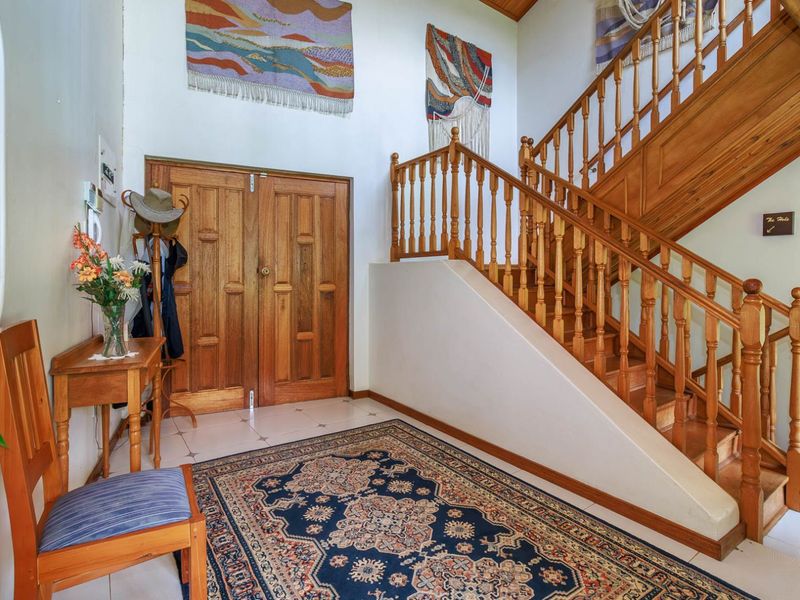 House For Sale in Crestholme - Photo 8