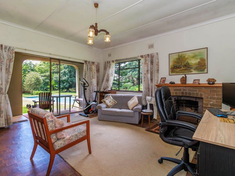 House For Sale in Crestholme - Photo 7