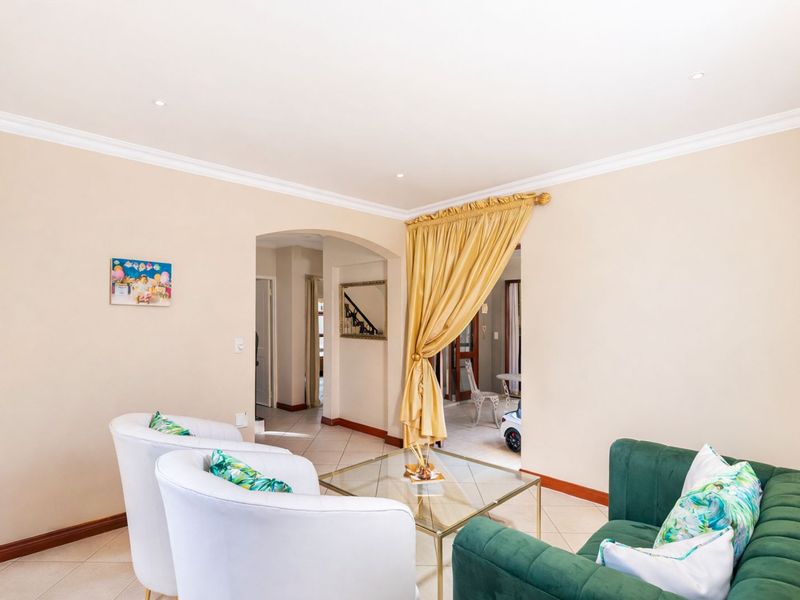 House For Sale in Bromhof - Photo 6