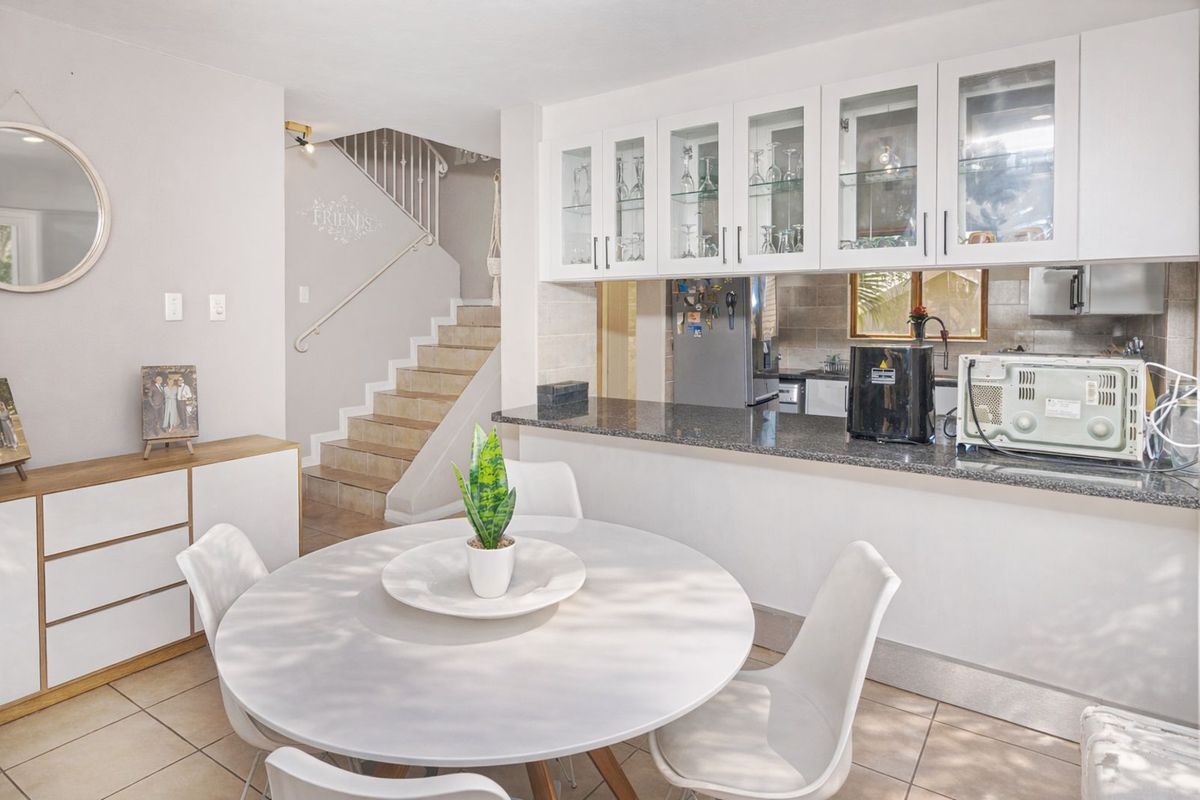 House For Sale in Randpark Ridge - Photo 2