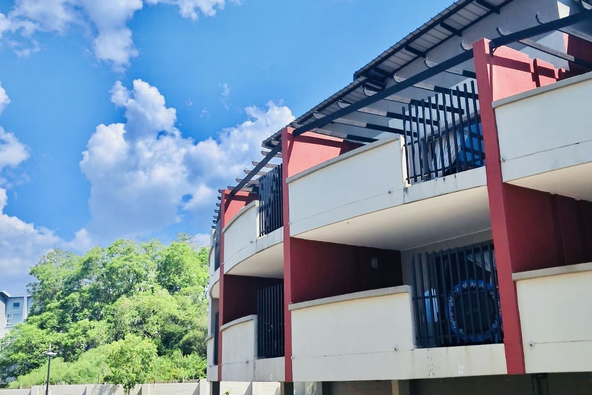 Apartment For Sale in Northgate - Photo 5