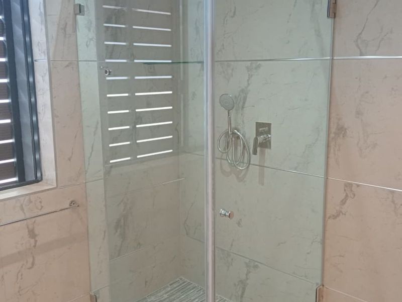 House For Sale in Morningside - Photo 5