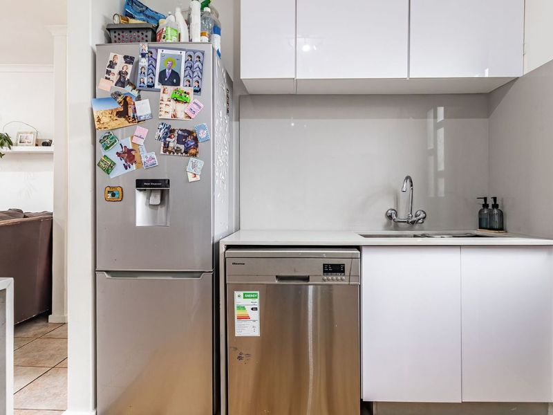 House For Sale in Bay Park - Photo 5