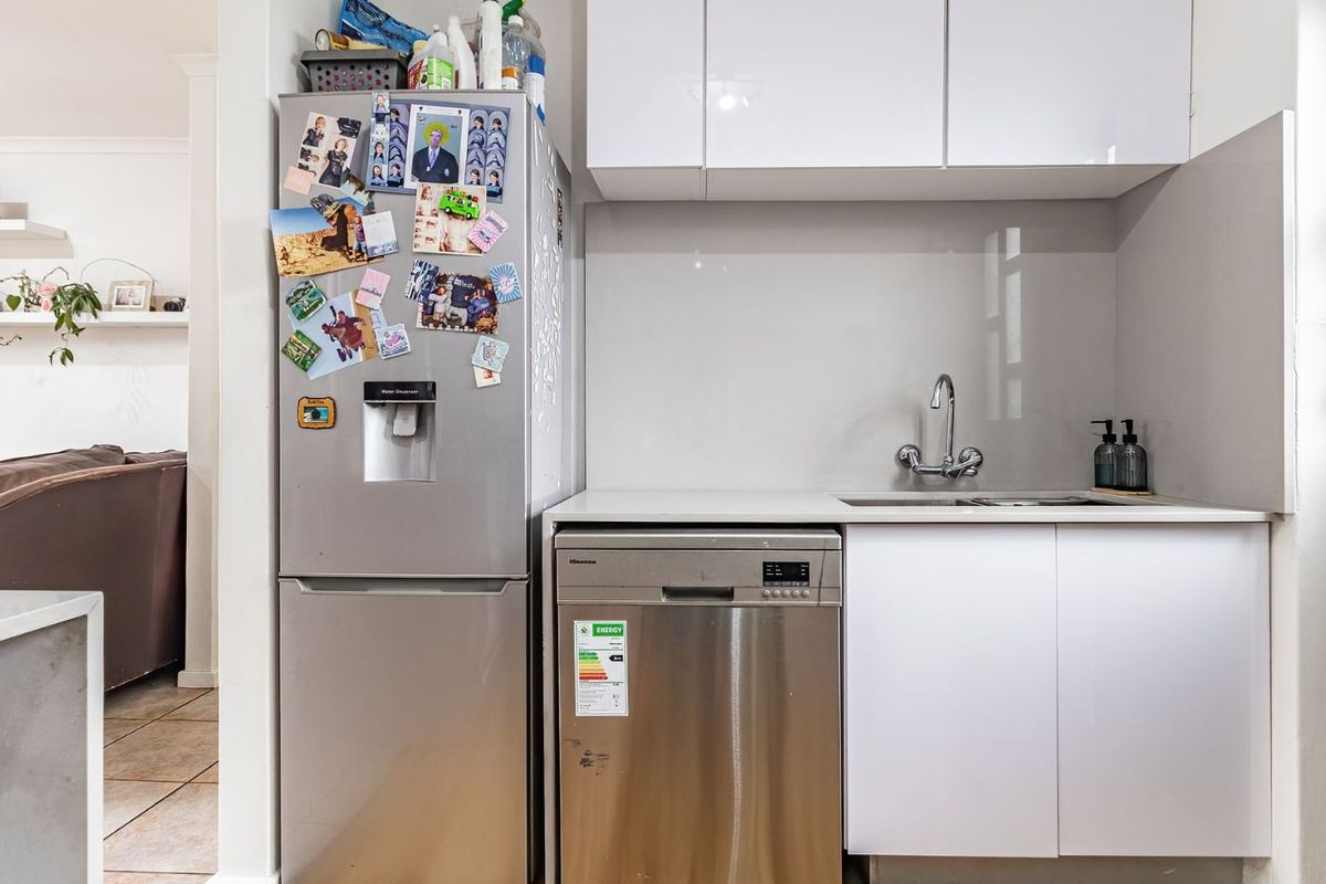 House For Sale in Bay Park - Photo 5