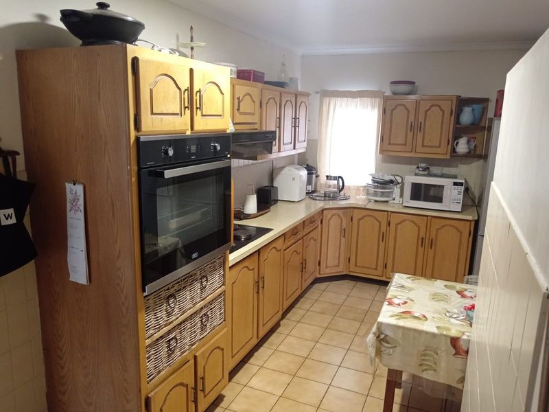 House For Sale in Faerie Glen - Photo 9