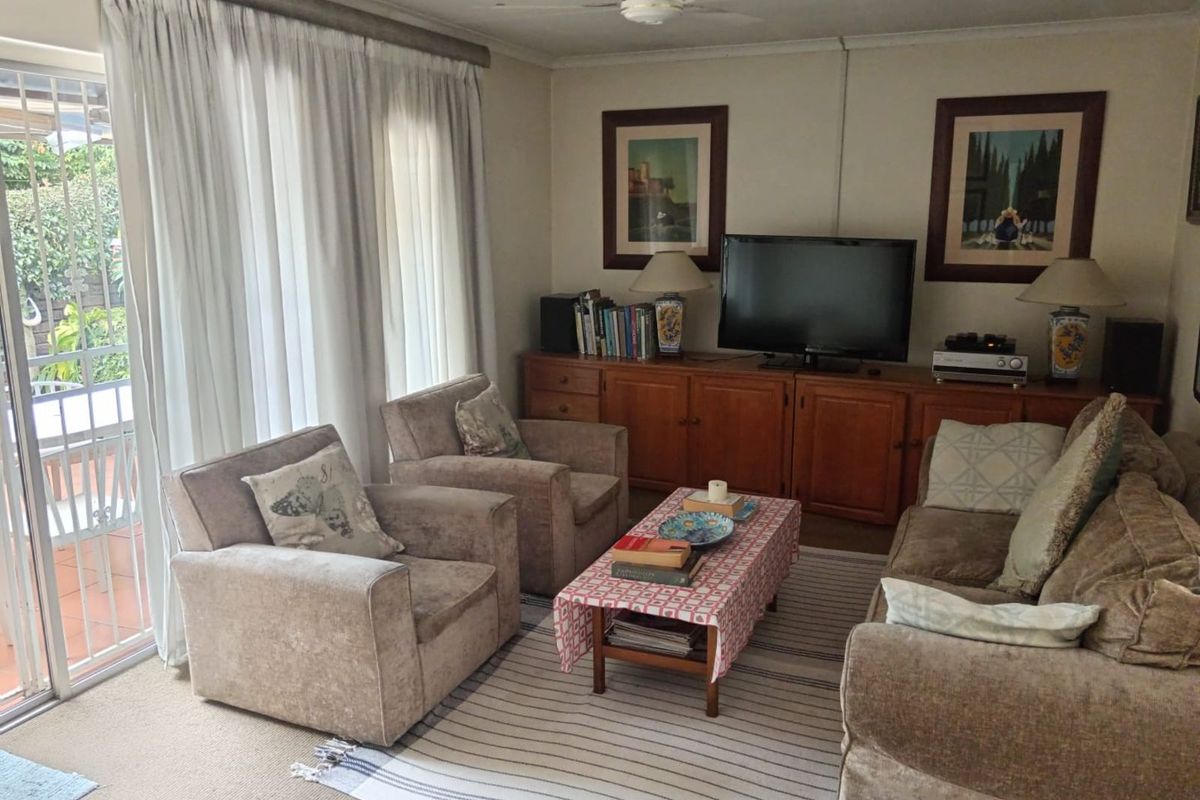 House For Sale in Faerie Glen - Photo 4