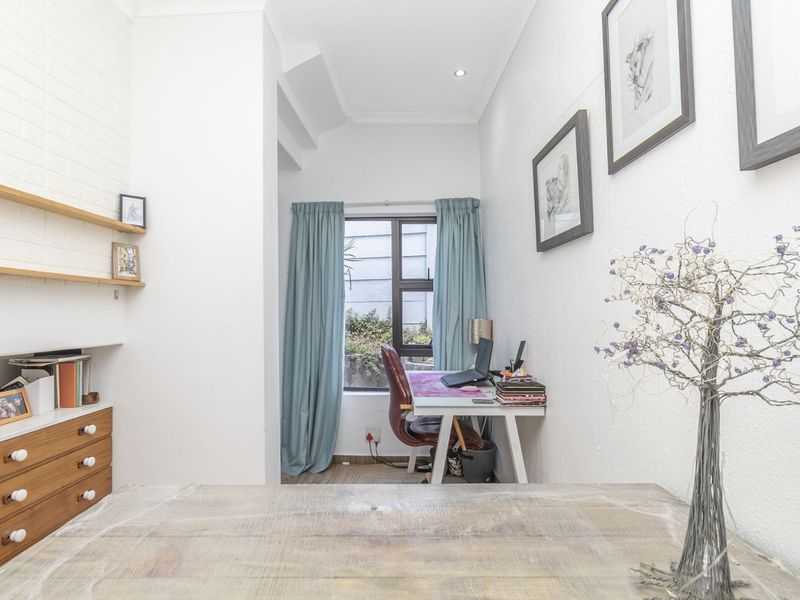 House For Sale in Radiokop - Photo 9