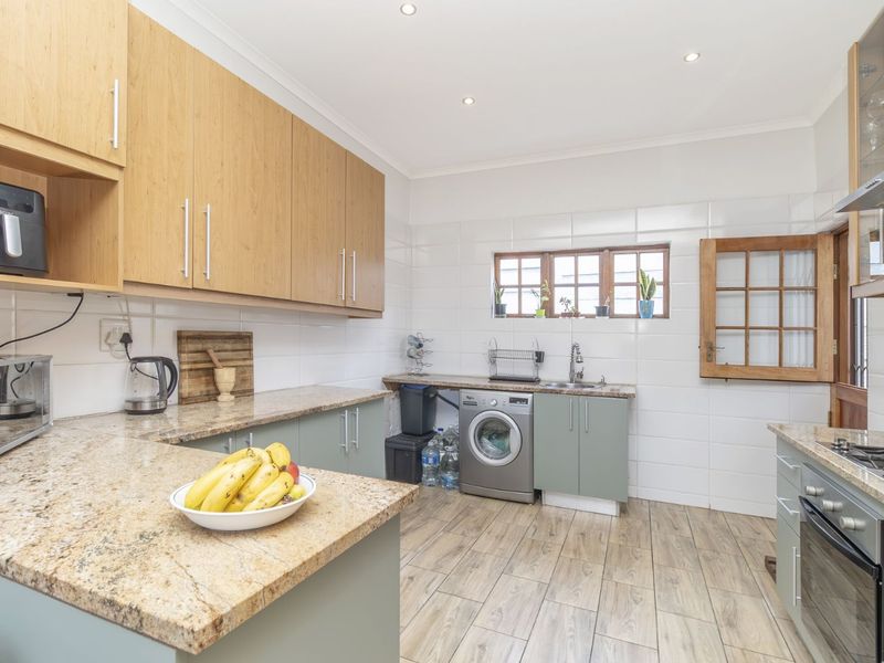 House For Sale in Radiokop - Photo 5