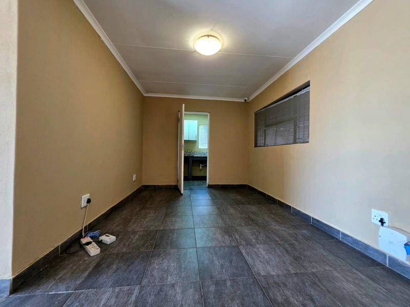 Commercial To Rent in Secunda Central - Photo 8