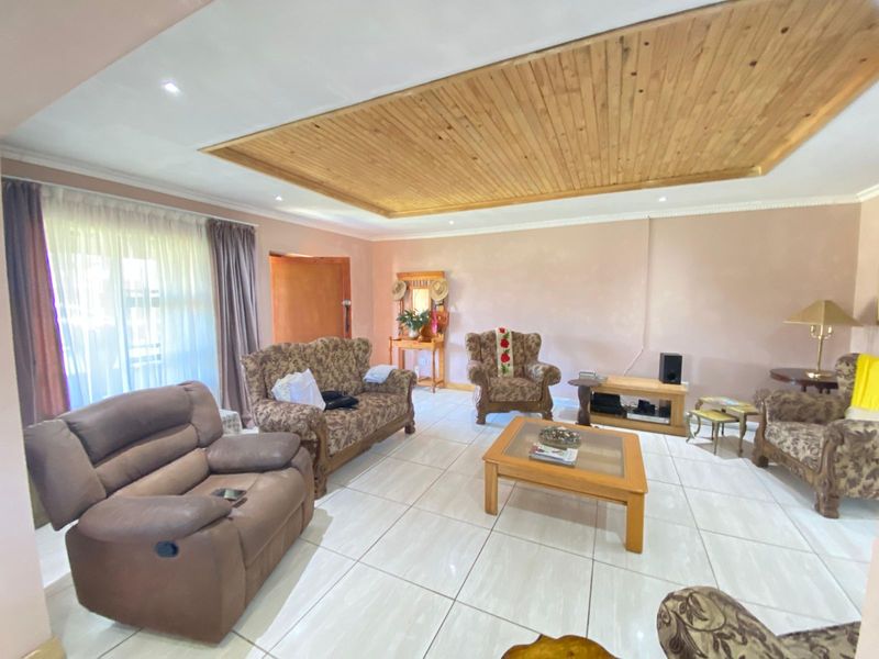 House For Sale in Delvillepark - Photo 8