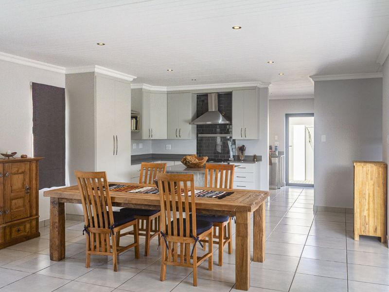 House For Sale in Blue Mountain Village - Photo 8