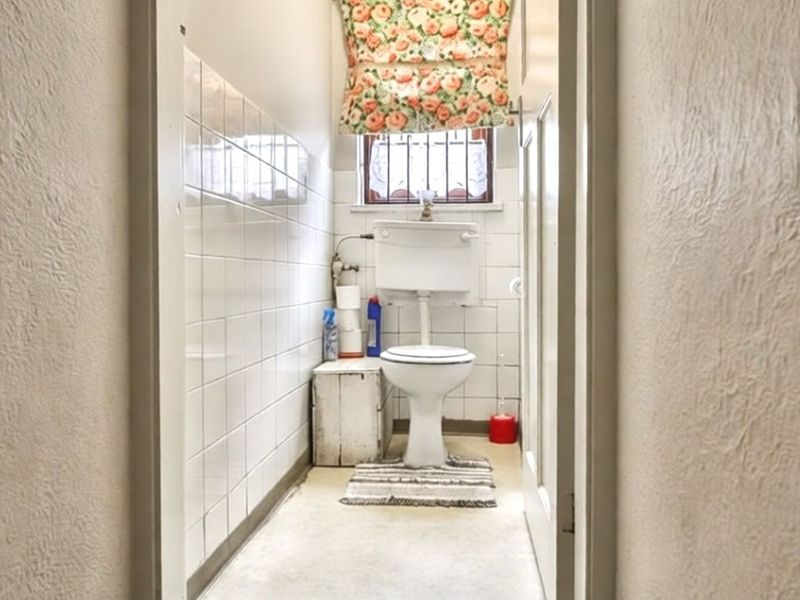 House For Sale in Ashton Central - Photo 10