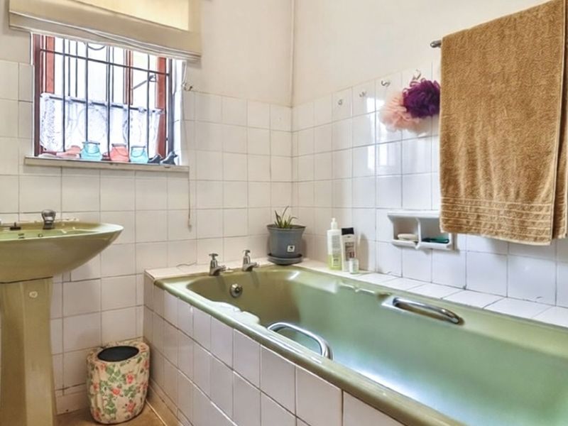 House For Sale in Ashton Central - Photo 9