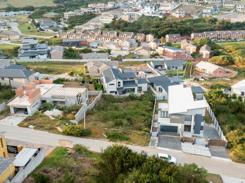 House For Sale in Lovemore Park - Photo 3