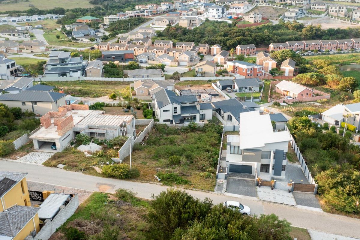 House For Sale in Lovemore Park - Photo 3