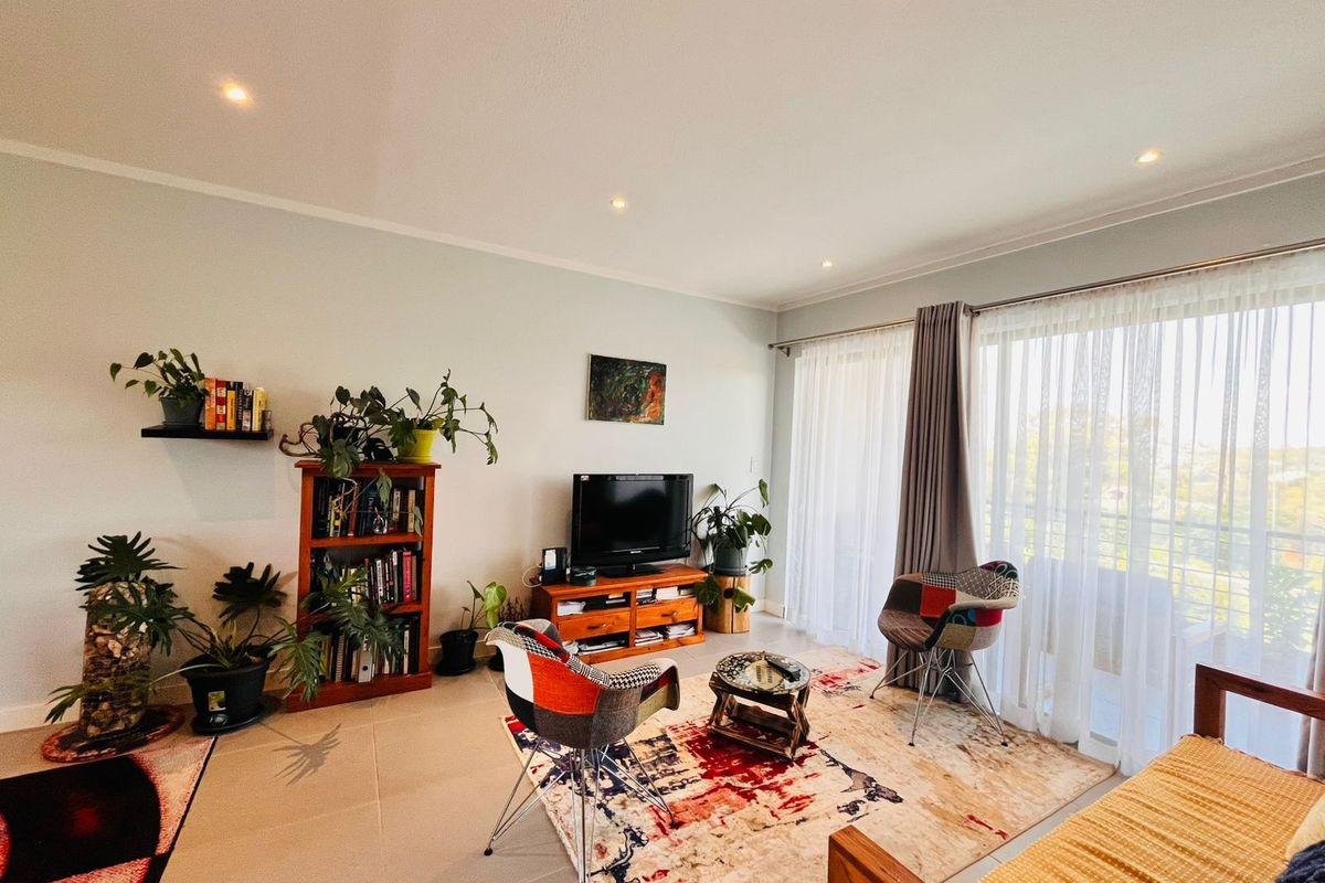 Apartment For Sale in Lonehill - Photo 5
