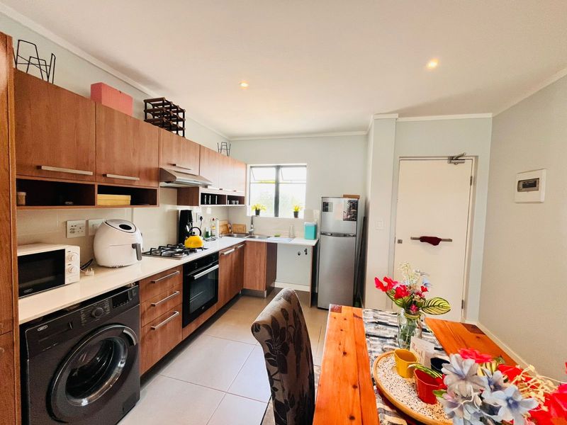 Apartment For Sale in Lonehill - Photo 3