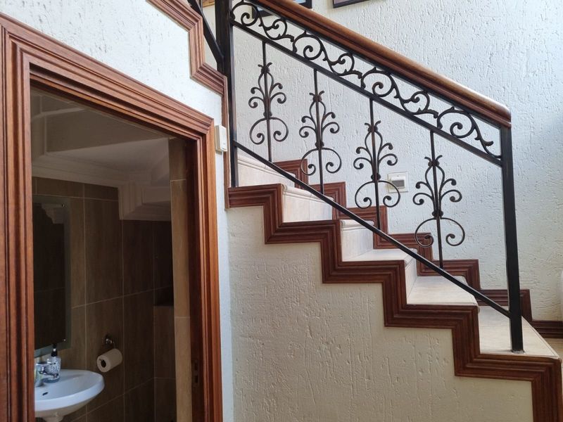 Townhouse For Sale in Vanderbijlpark SE 2 - Photo 10