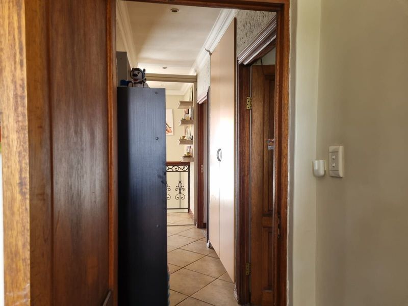 Townhouse For Sale in Vanderbijlpark SE 2 - Photo 8