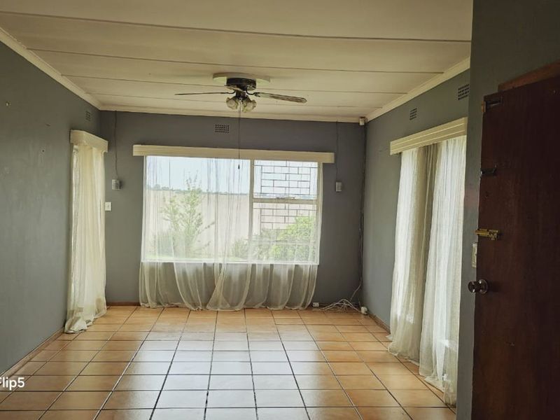 House To Rent in Cresslawn - Photo 6